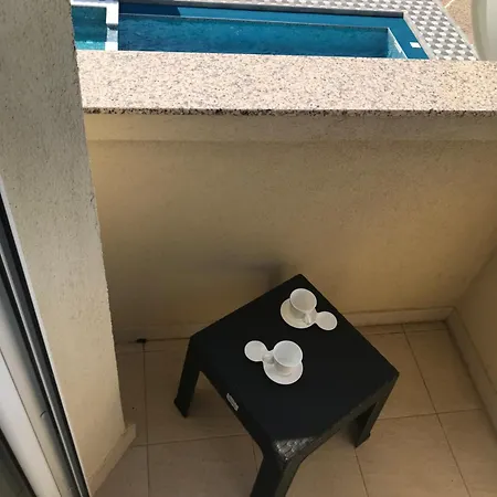 Appartement Miruna S Bazenom *